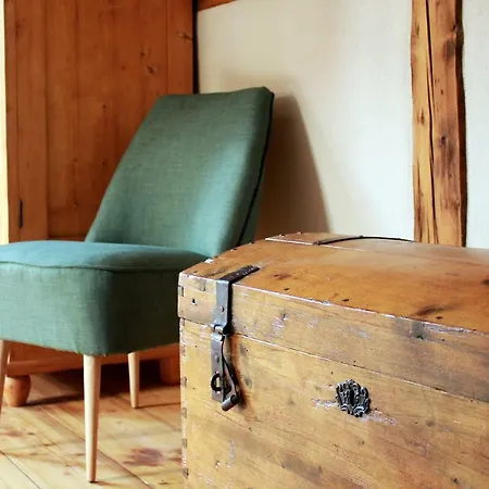 -direkt--kaisereinsde - Traditionelles Lehmbauhaus Parken Gratis