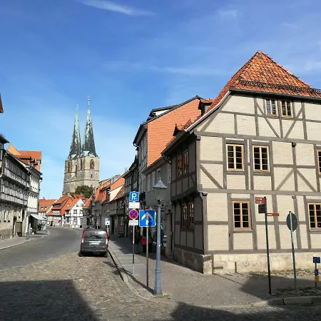 -kaisereinsde - Traditionelles Lehmbauhaus Parken Gratis Tatil Evi