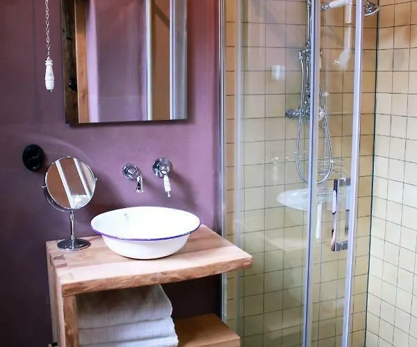 -direkt--kaisereinsde - Traditionelles Lehmbauhaus Parken Gratis *