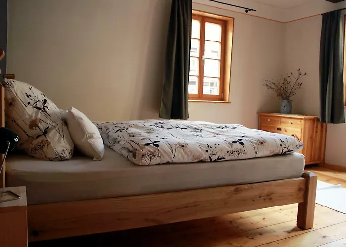 -direkt--kaisereinsde - Traditionelles Lehmbauhaus Parken Gratis