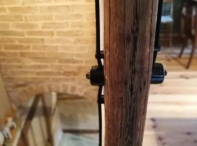 -direkt--kaisereinsde - Traditionelles Lehmbauhaus Parken Gratis *